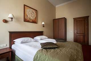 Отель Conviva Паневежис Классический двухместный номер с 2 отдельными кроватями-10