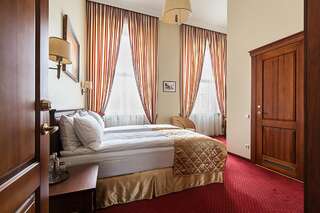 Отель Conviva Паневежис Классический двухместный номер с 2 отдельными кроватями-11