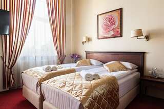 Отель Conviva Паневежис Классический двухместный номер с 2 отдельными кроватями-15